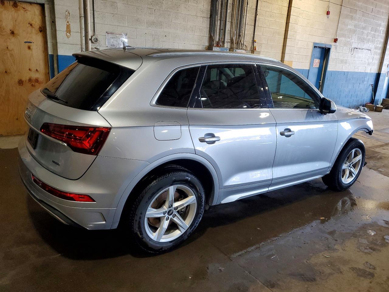 2023 Audi Q5 Premium 40 - Фото 3