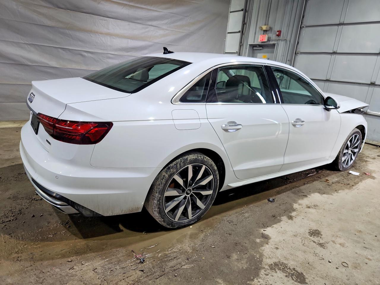 2021 Audi A4 Premium Plus 40 - Фото 3