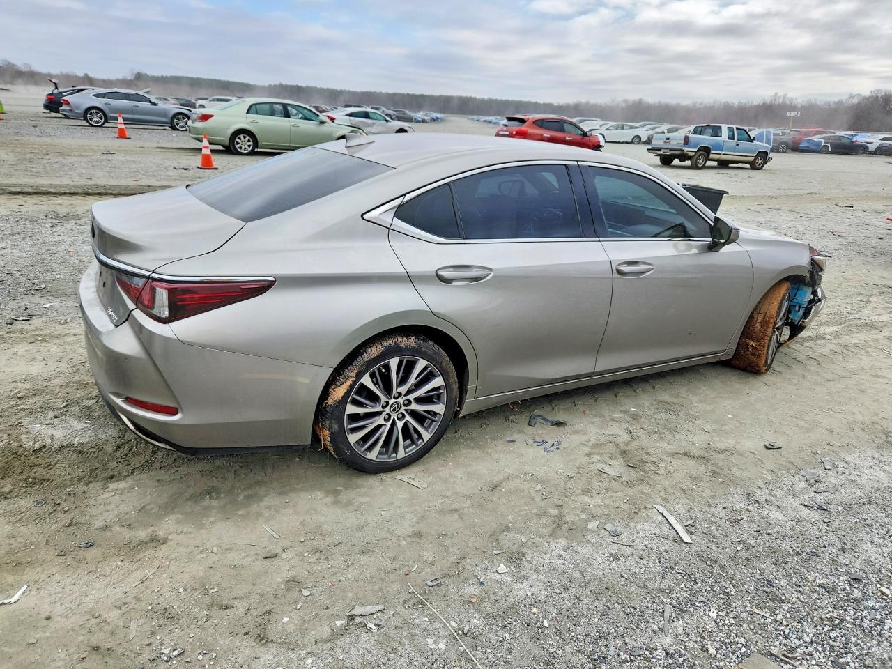 2020 Lexus Es 350 - Фото 3