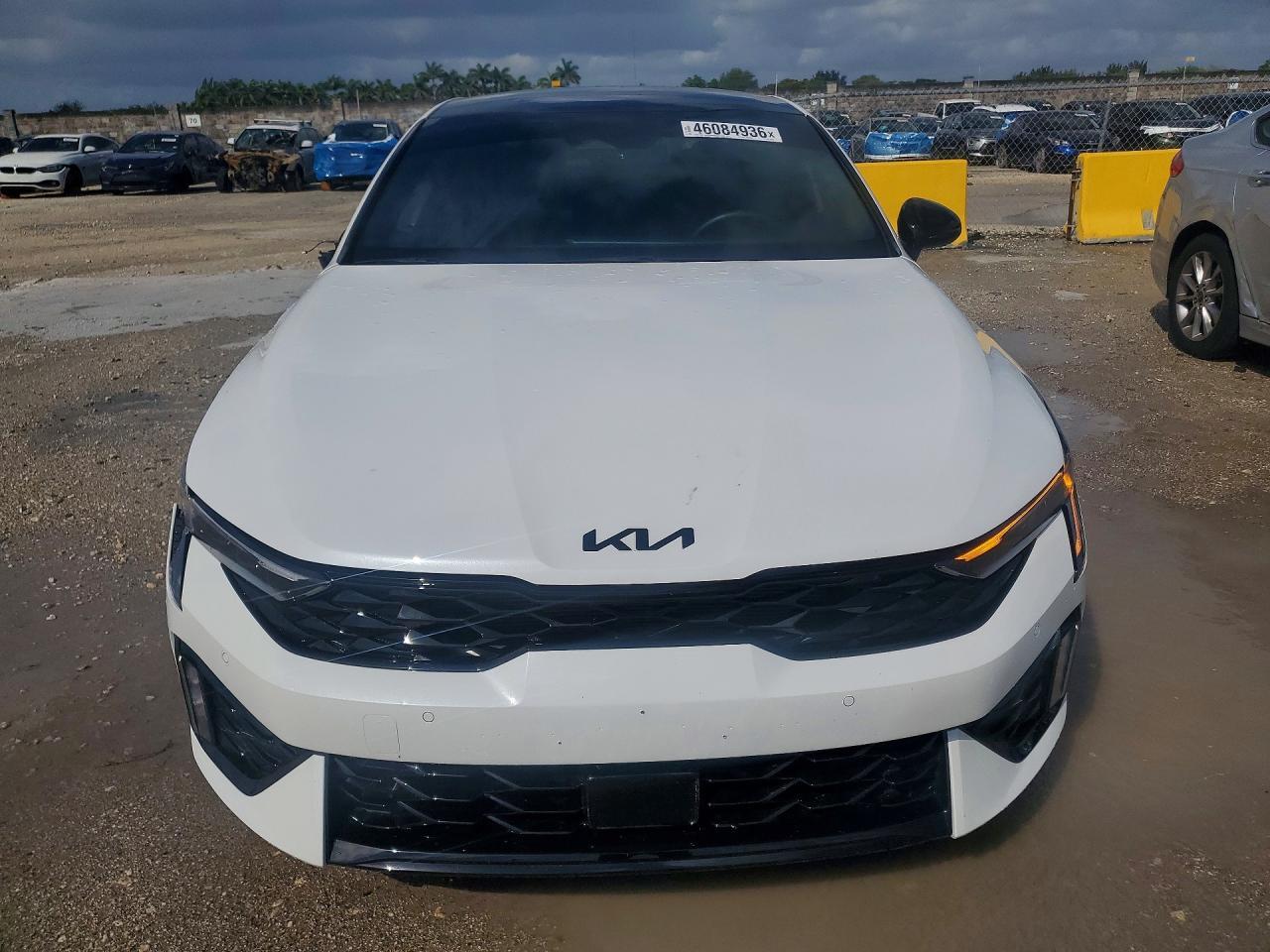 2025 Kia K5 Gt-Line - Image 5