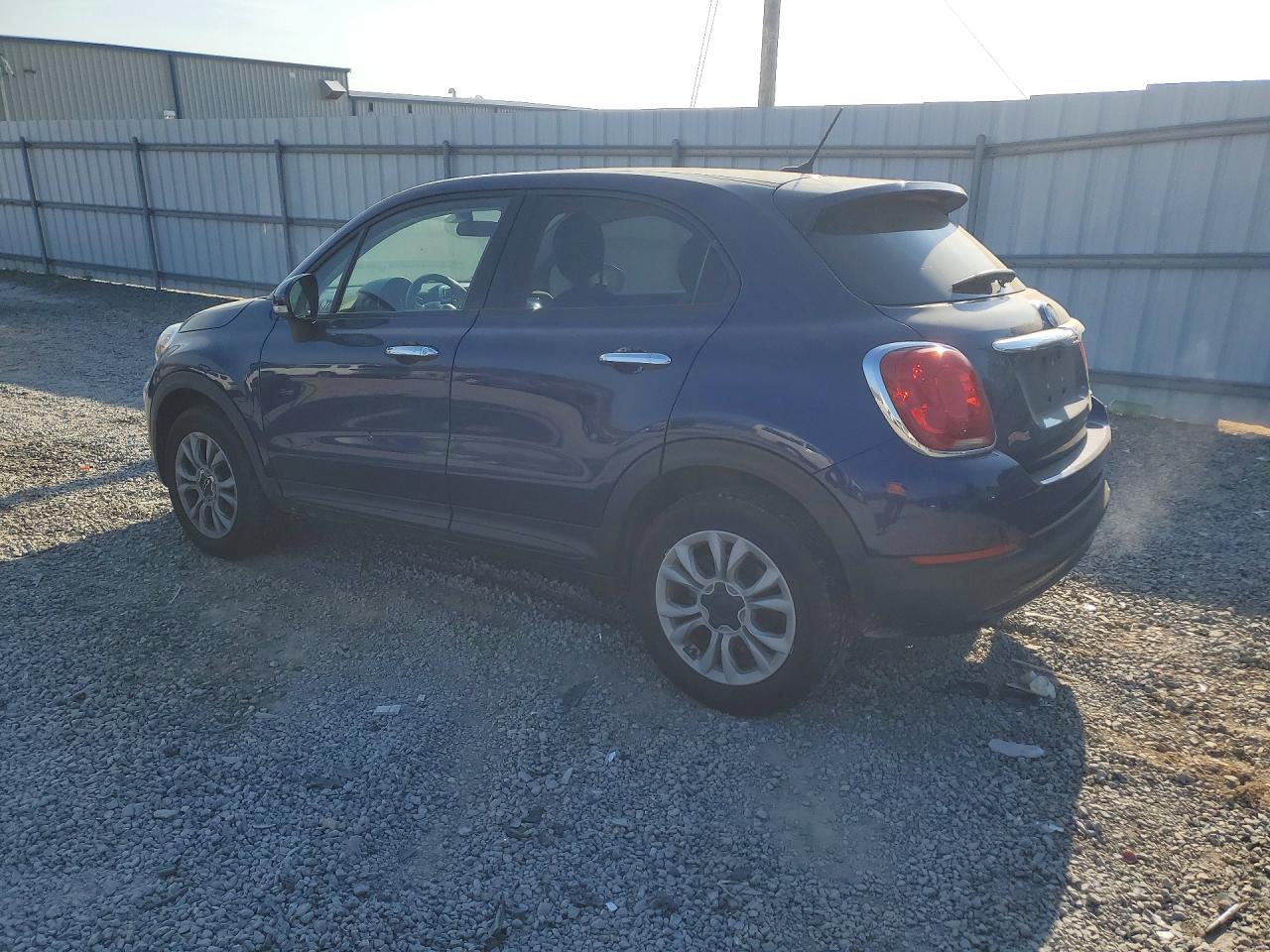 2016 Fiat 500X Easy - Image 2