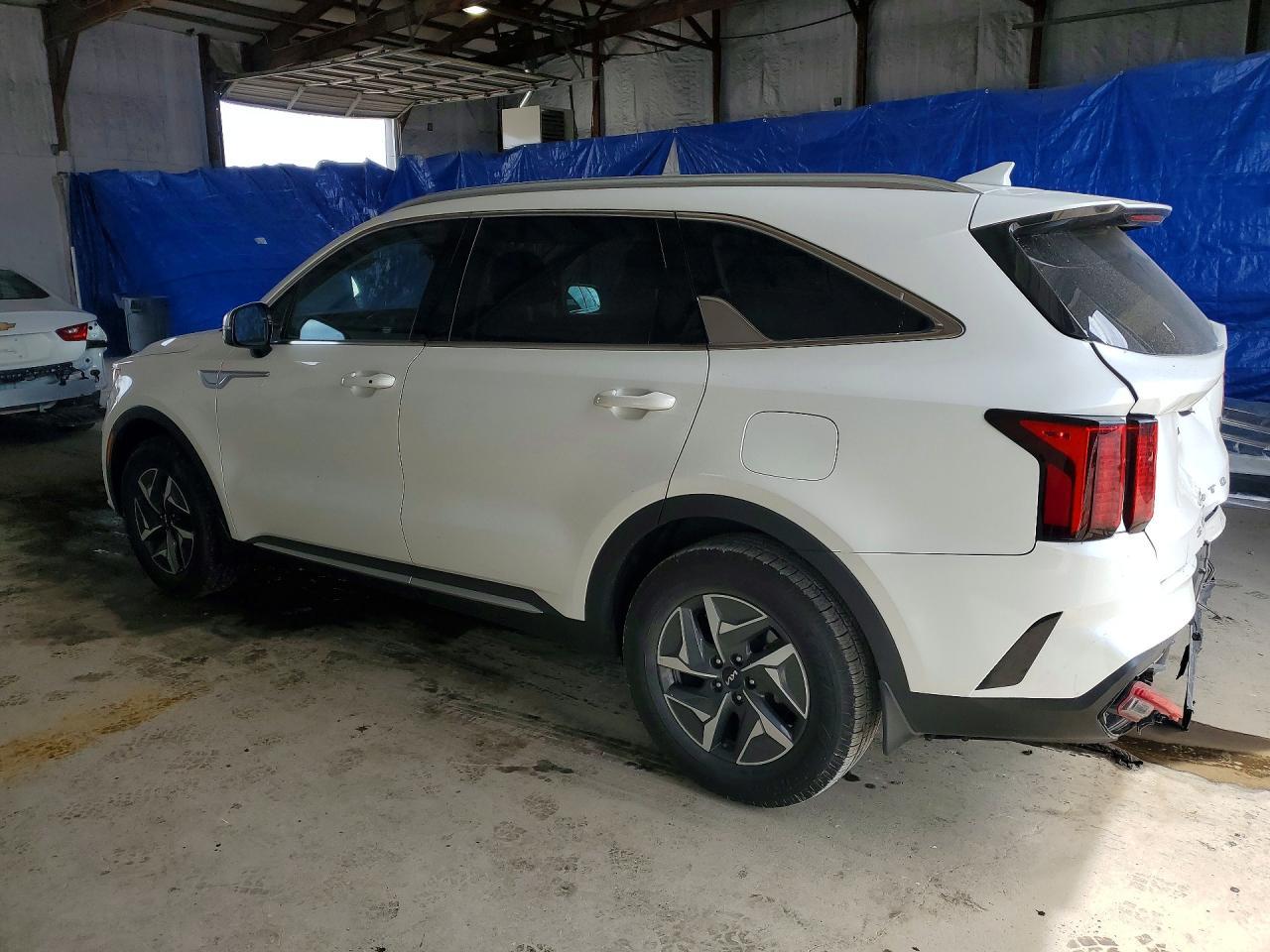2022 Kia Sorento Hybrid S - Фото 2