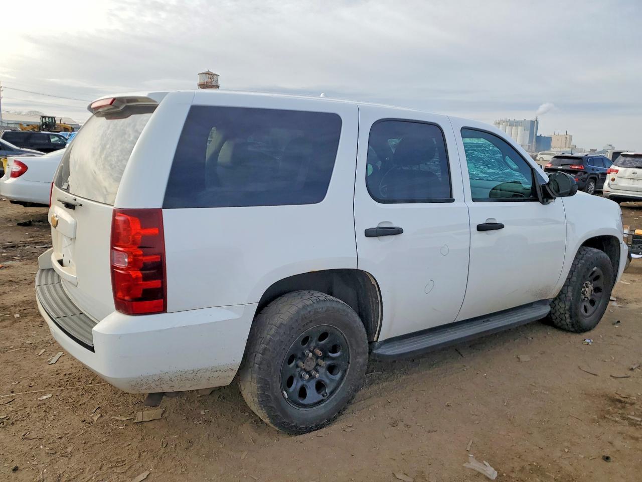 2012 Chevrolet Tahoe Police - Фото 3