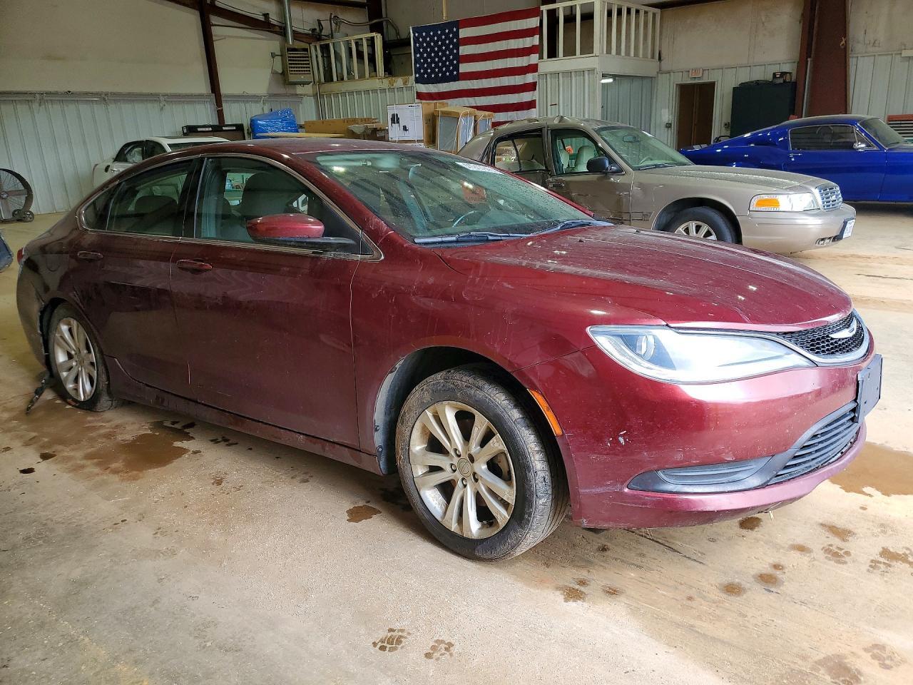 2016 Chrysler 200 Lx - Image 4