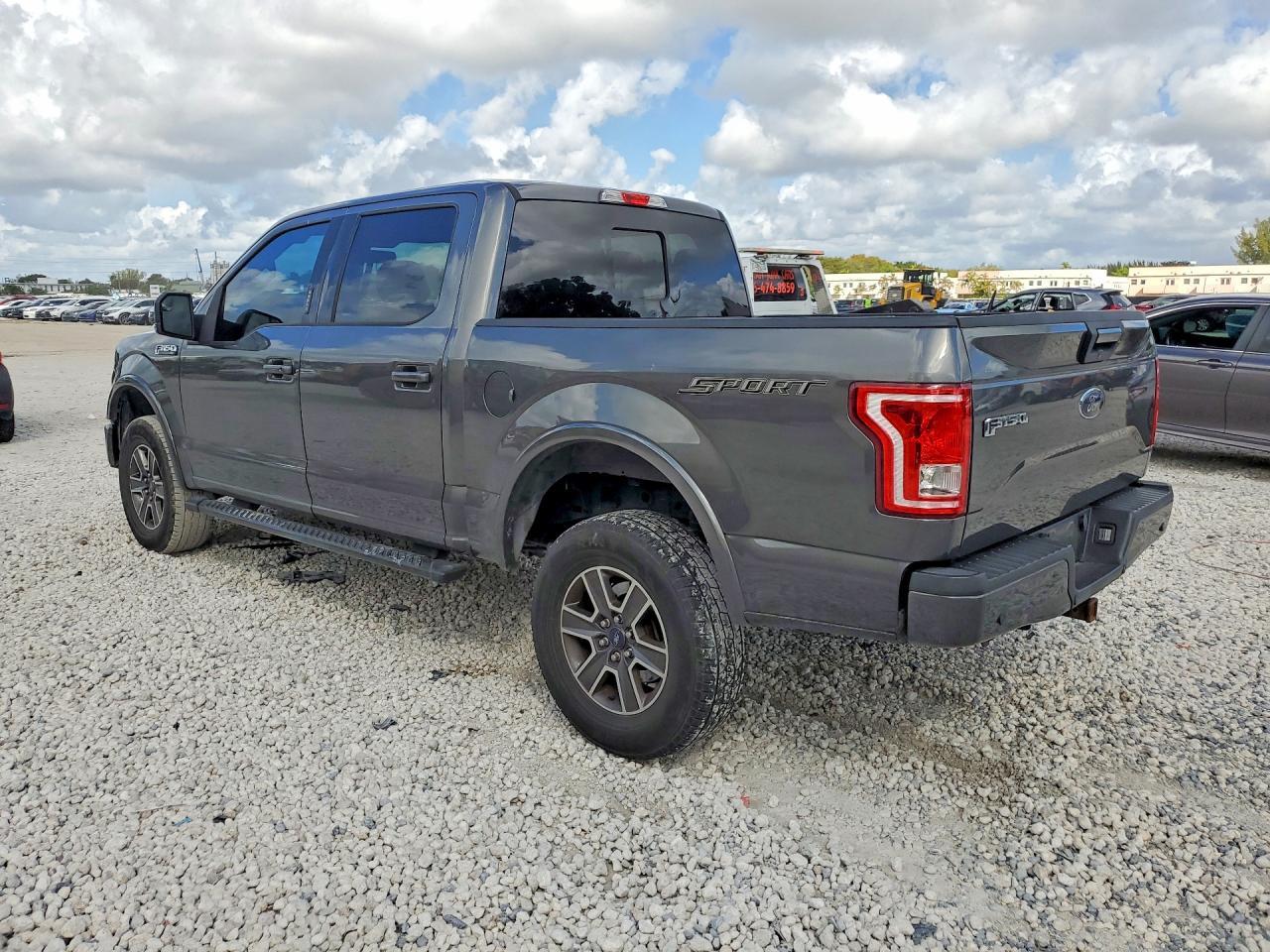 2017 Ford F150 Supercrew - Фото 2