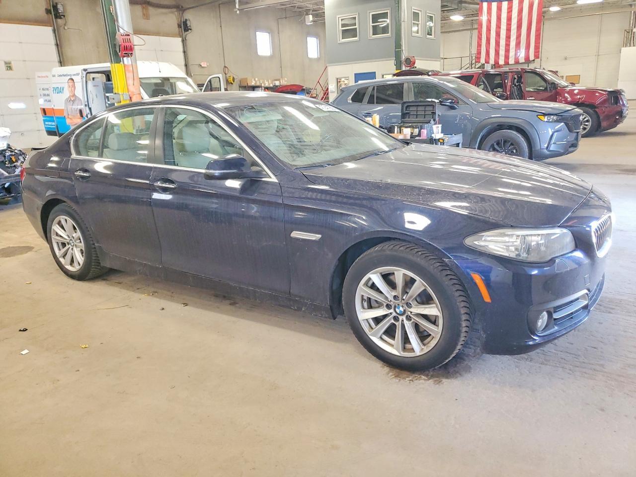 2016 BMW 528 Xi - Фото 4