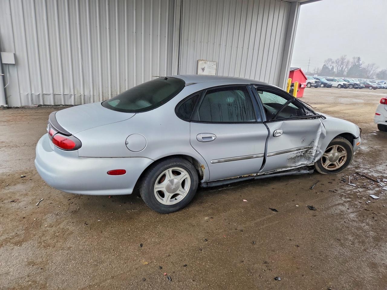 1999 Ford Taurus Se - Image 3