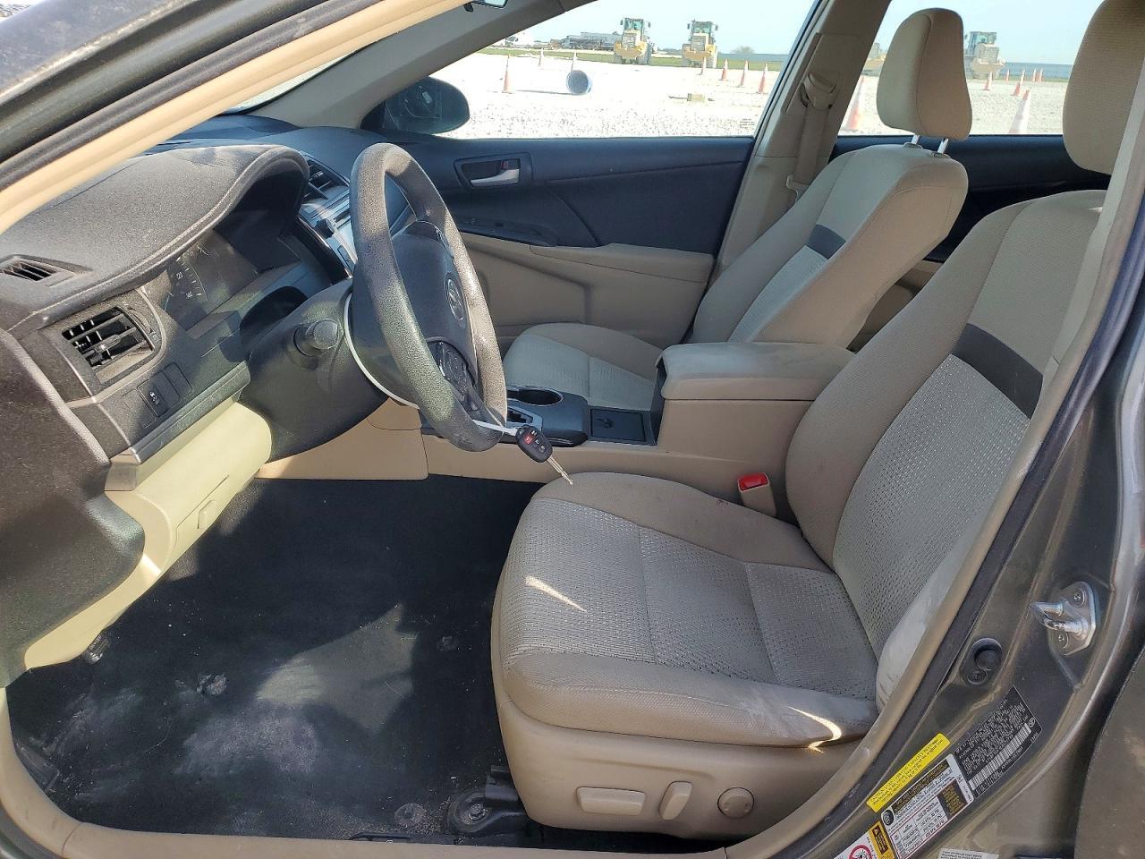 2014 Toyota Camry Le - Фото 7