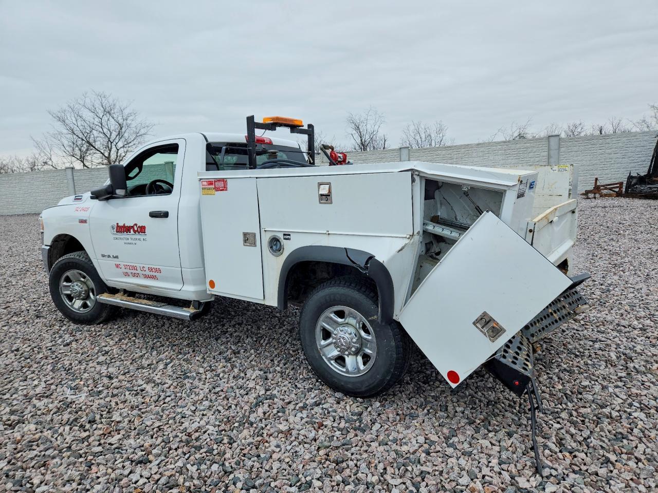 2021 Ram 3500 Tradesman Utility / Service Truck - Image 2