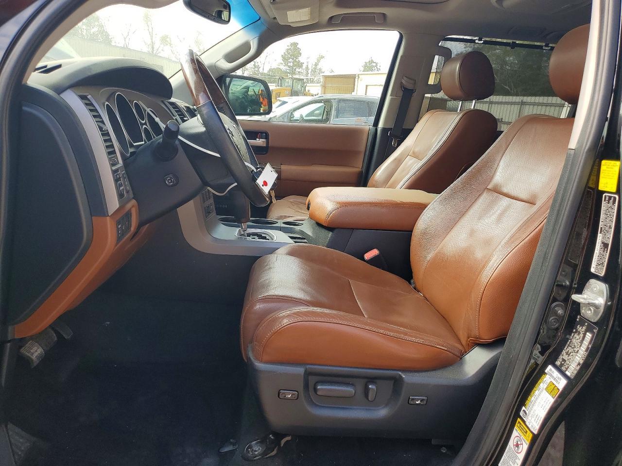 2010 Toyota Sequoia Platinum - Фото 7