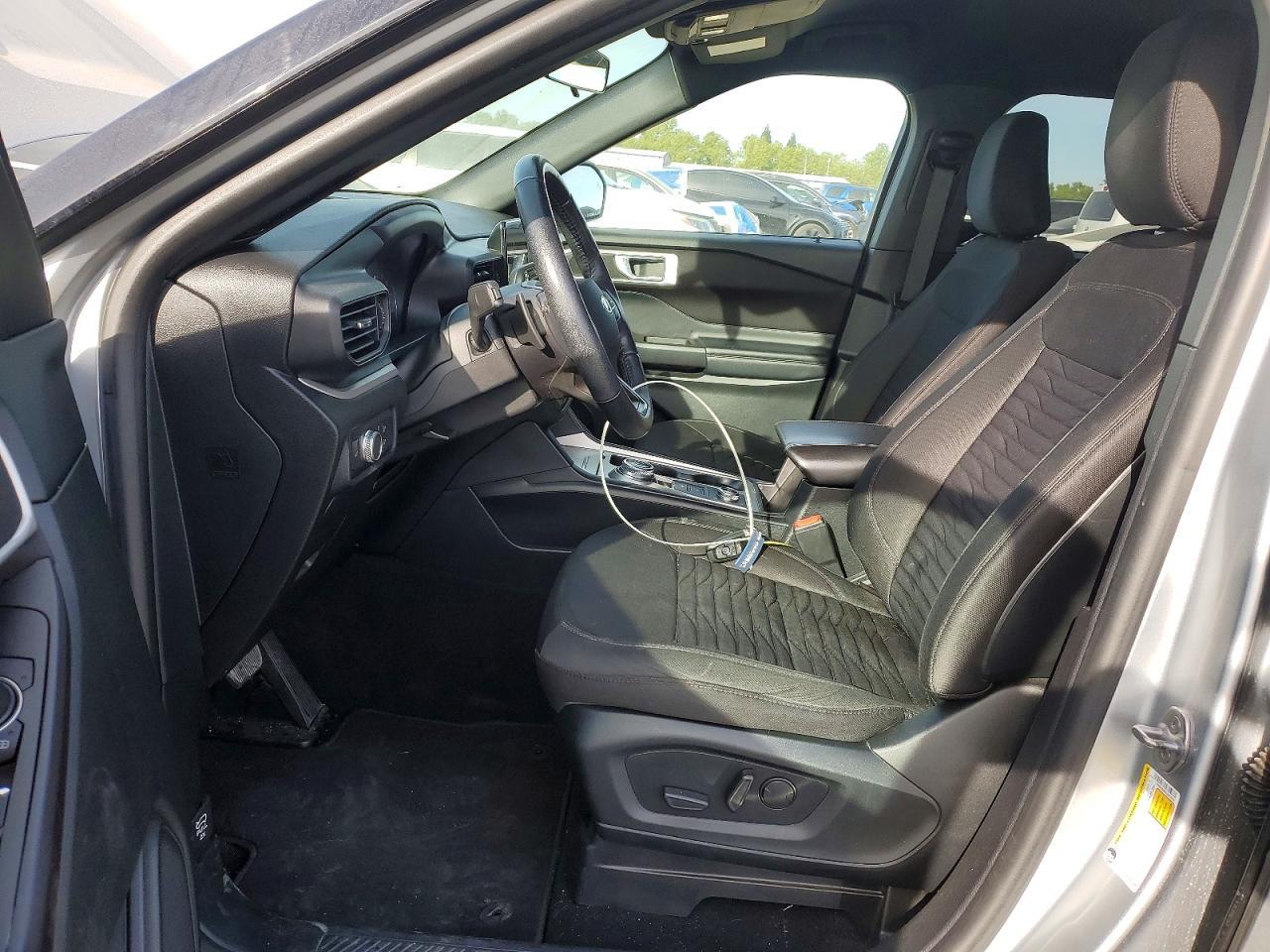 2020 Ford Explorer Xlt - Image 7