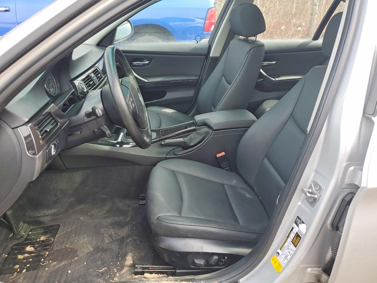 2011 BMW 328 Xi - Image 7