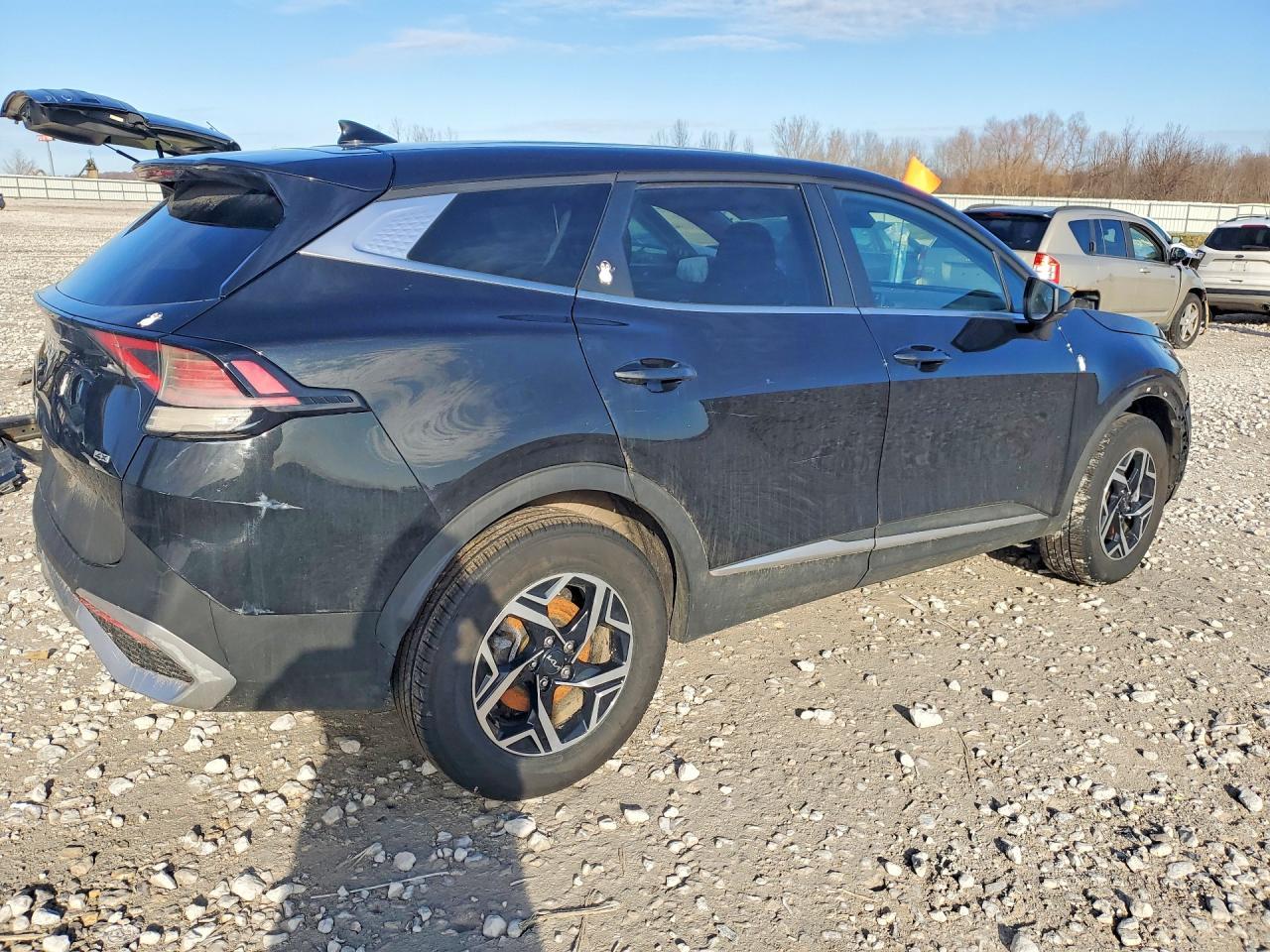 2024 Kia Sportage Lx - Image 3