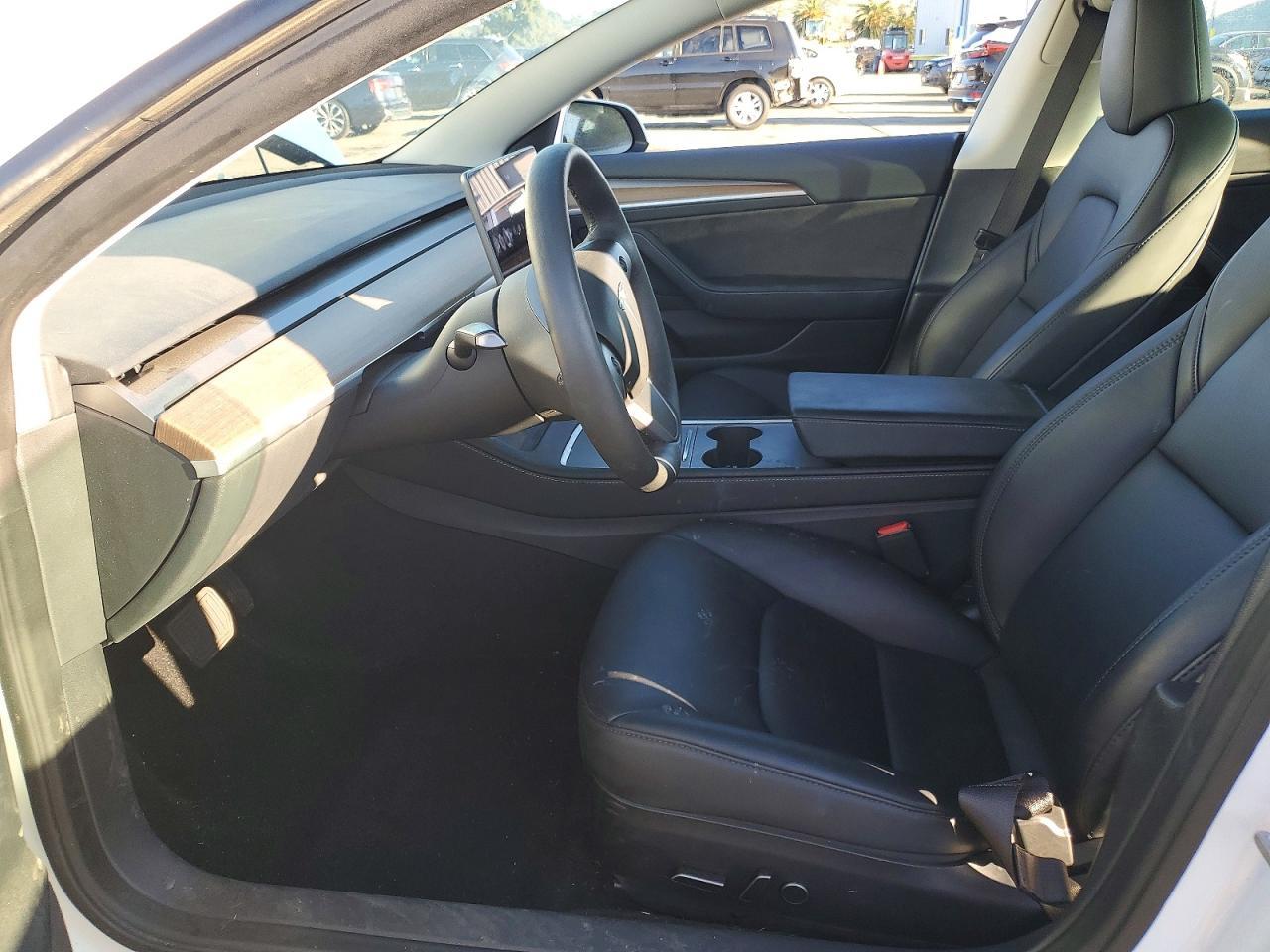 2023 Tesla Model 3 - Фото 7