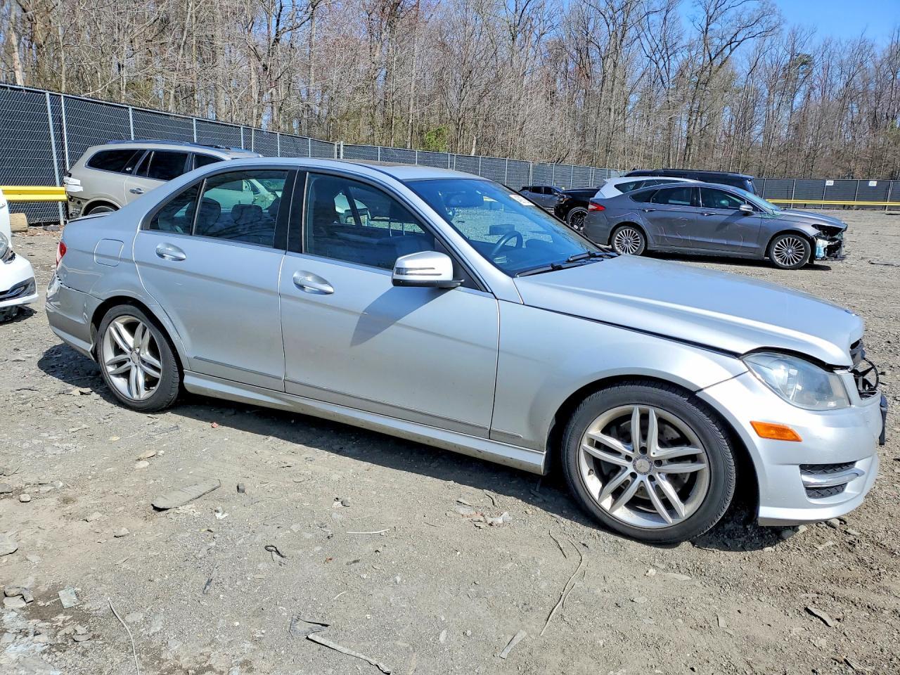 2014 Mercedes-Benz C 300 4Matic - Image 4