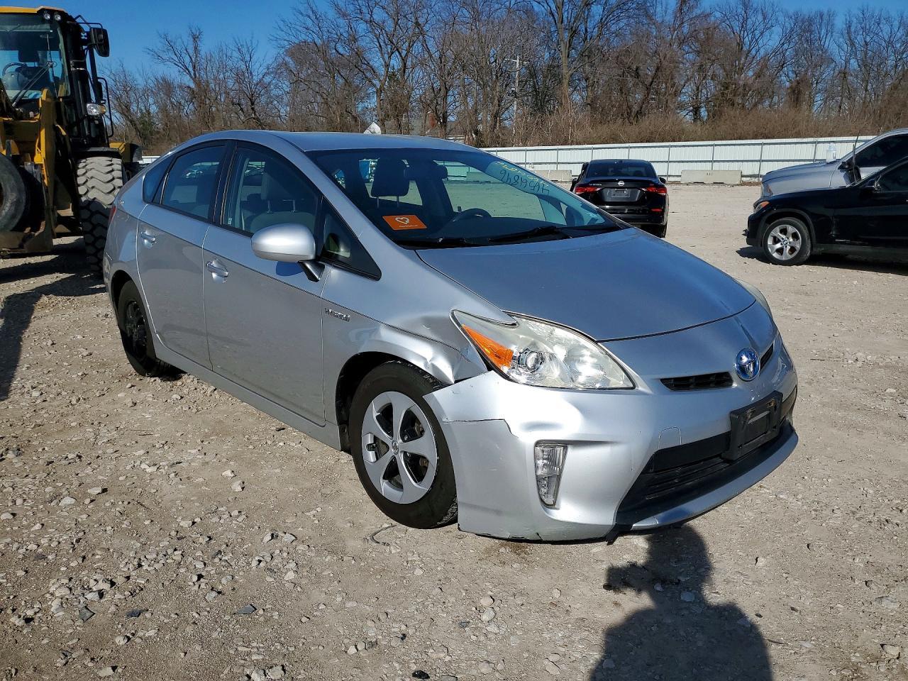 2013 Toyota Prius Two - Image 4