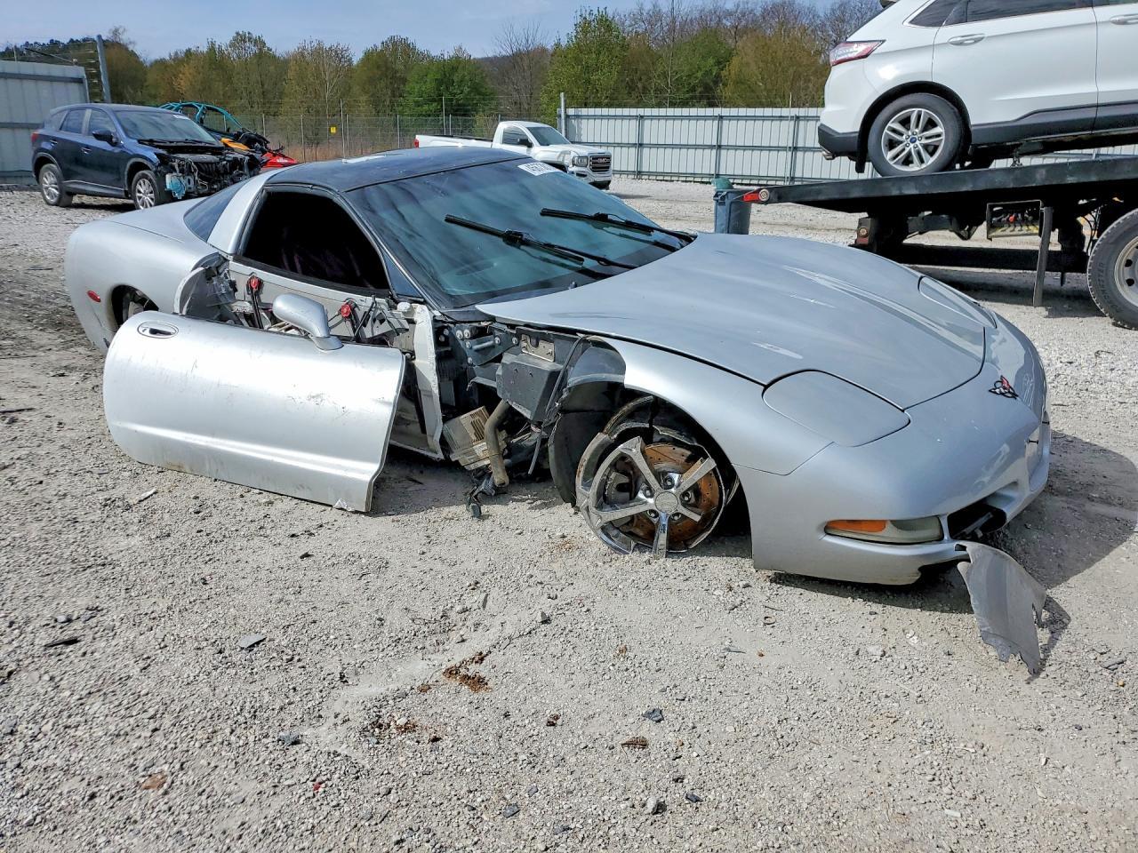 1998 Chevrolet Corvette - Фото 4