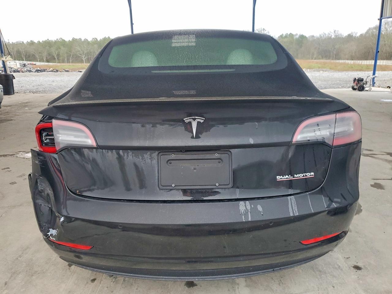 2022 Tesla Model 3 - Фото 6