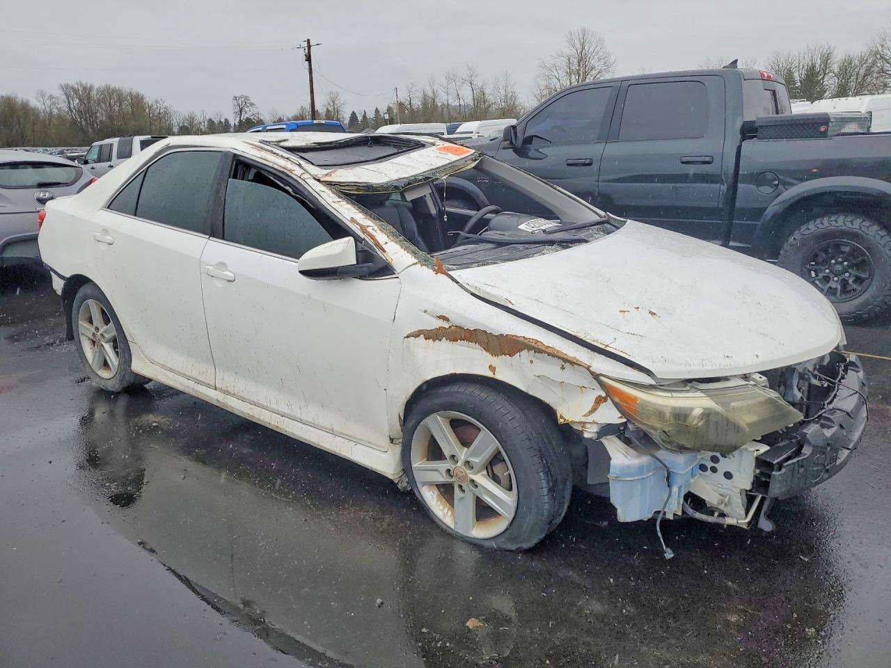 2013 Toyota Camry Se - Image 4