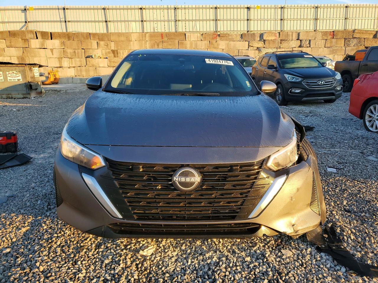 2025 Nissan Sentra Sv - Фото 5