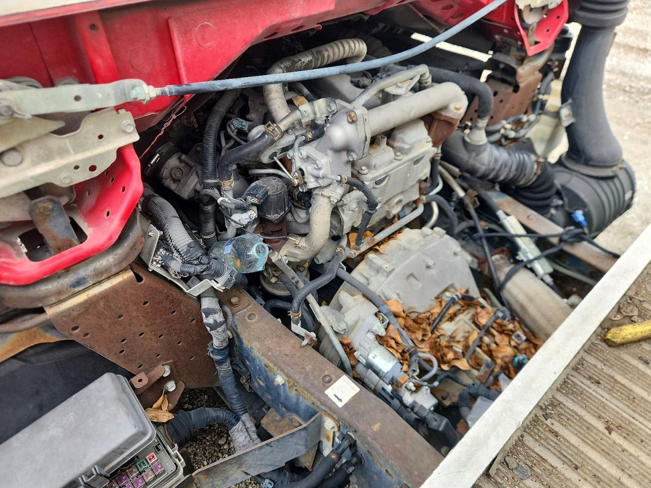 2011 Isuzu Npr - Flat Bed Truck - Image 7