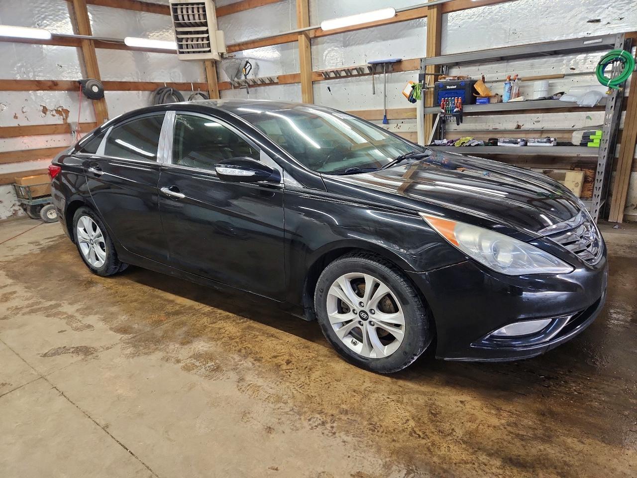 2011 Hyundai Sonata Limited - Image 4