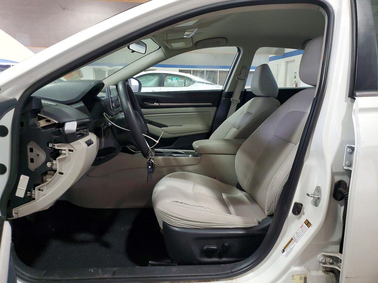 2021 Nissan Altima 2.5 Sv - Фото 7