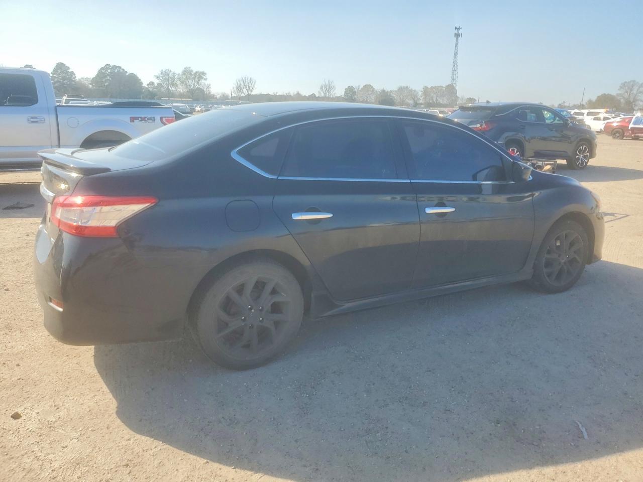 2014 Nissan Sentra S - Image 3