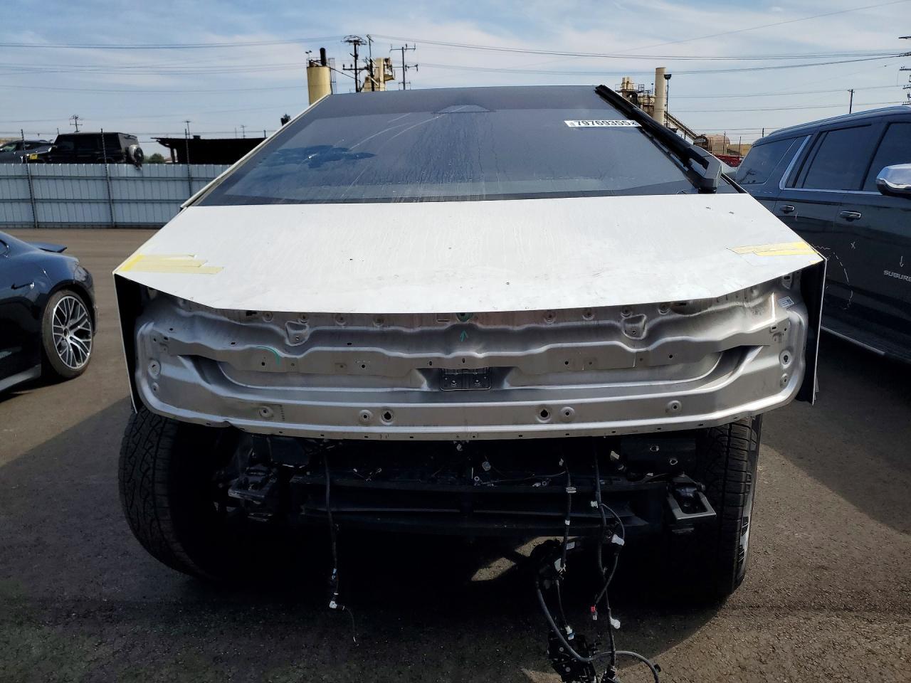 2025 Tesla Cybertruck - Фото 5