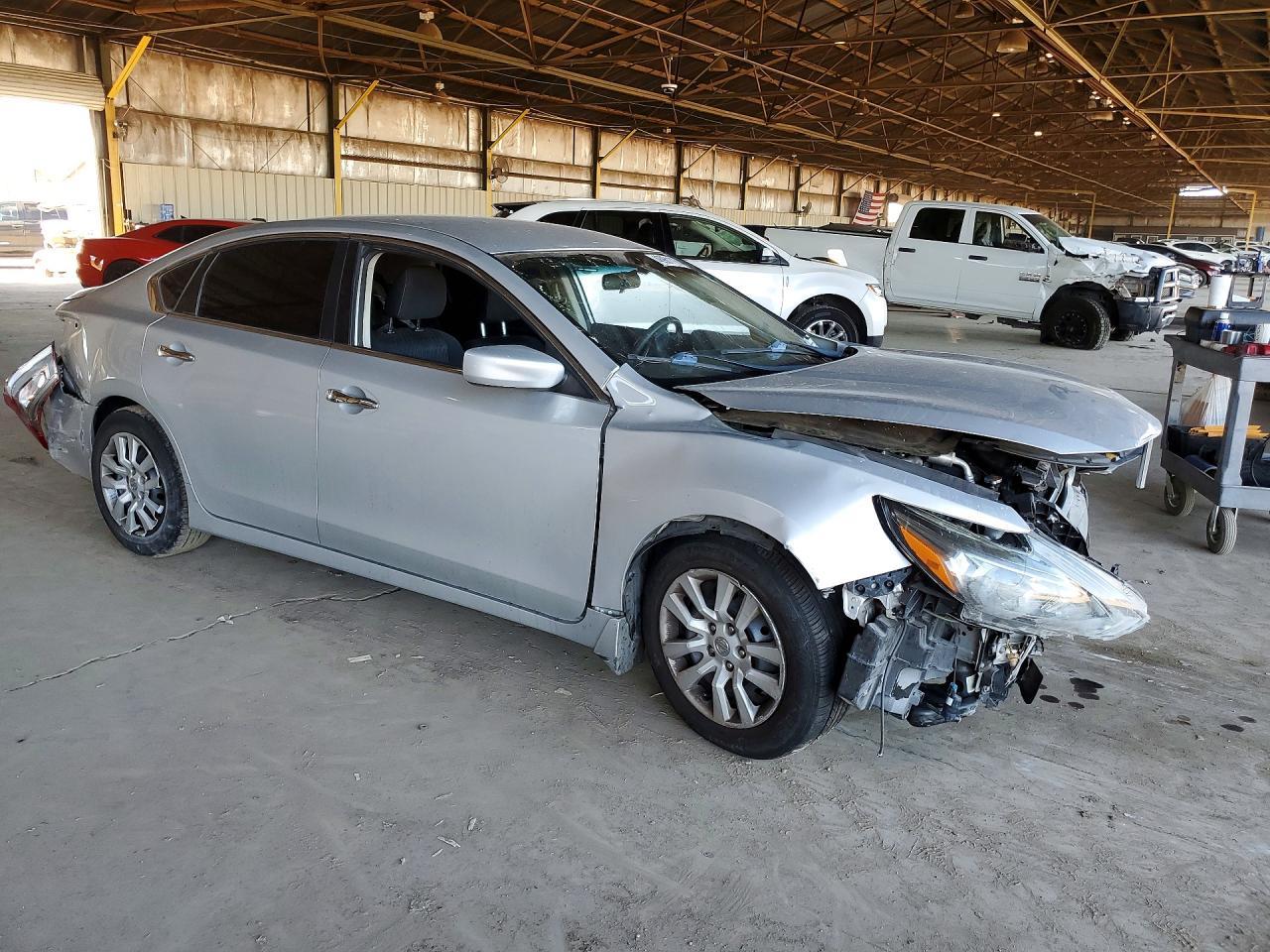 2017 Nissan Altima 2.5 S - Фото 4