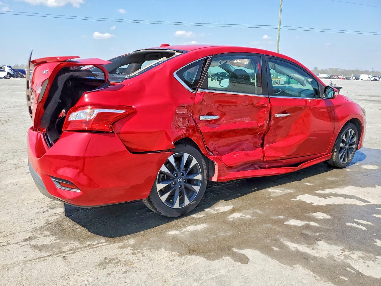 2018 Nissan Sentra Sr - Image 3