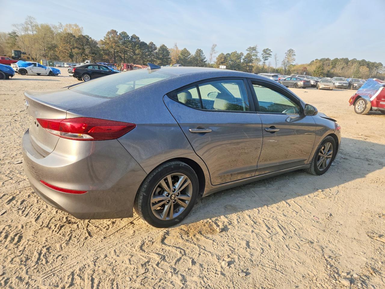 2018 Hyundai Elantra Sel - Image 3