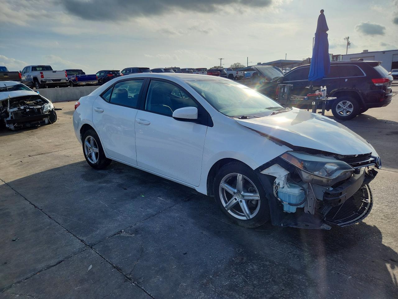 2015 Toyota Corolla Le - Фото 4