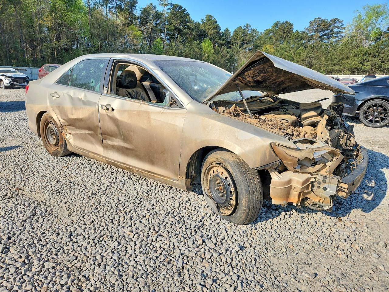 2014 Toyota Camry L - Image 4
