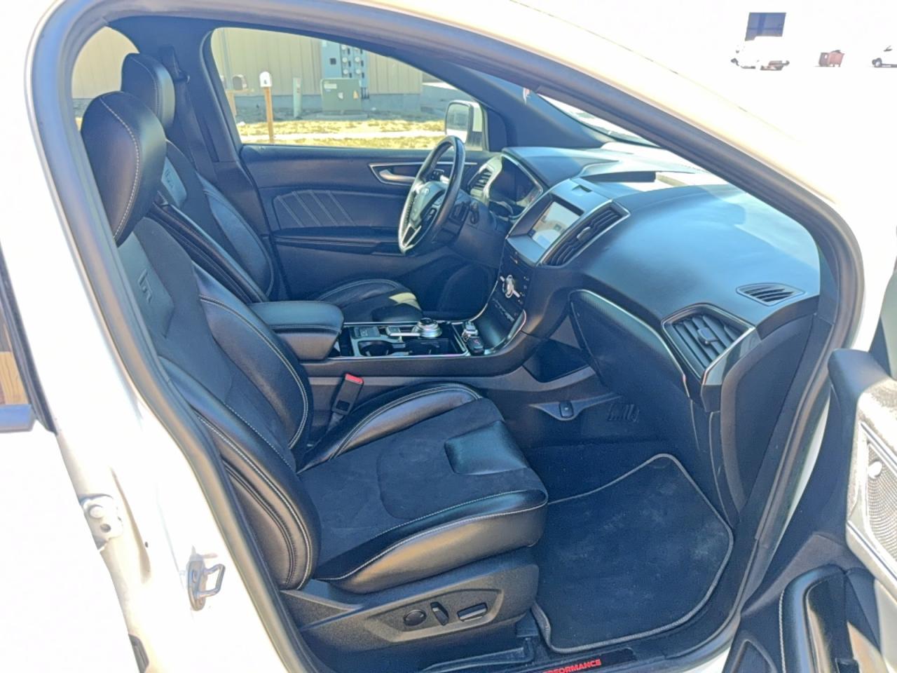 2020 Ford Edge St - Фото 5