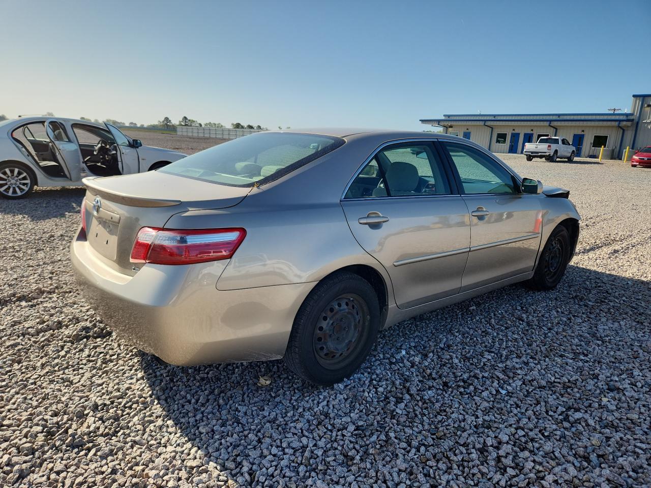 2009 Toyota Camry Le - Фото 3
