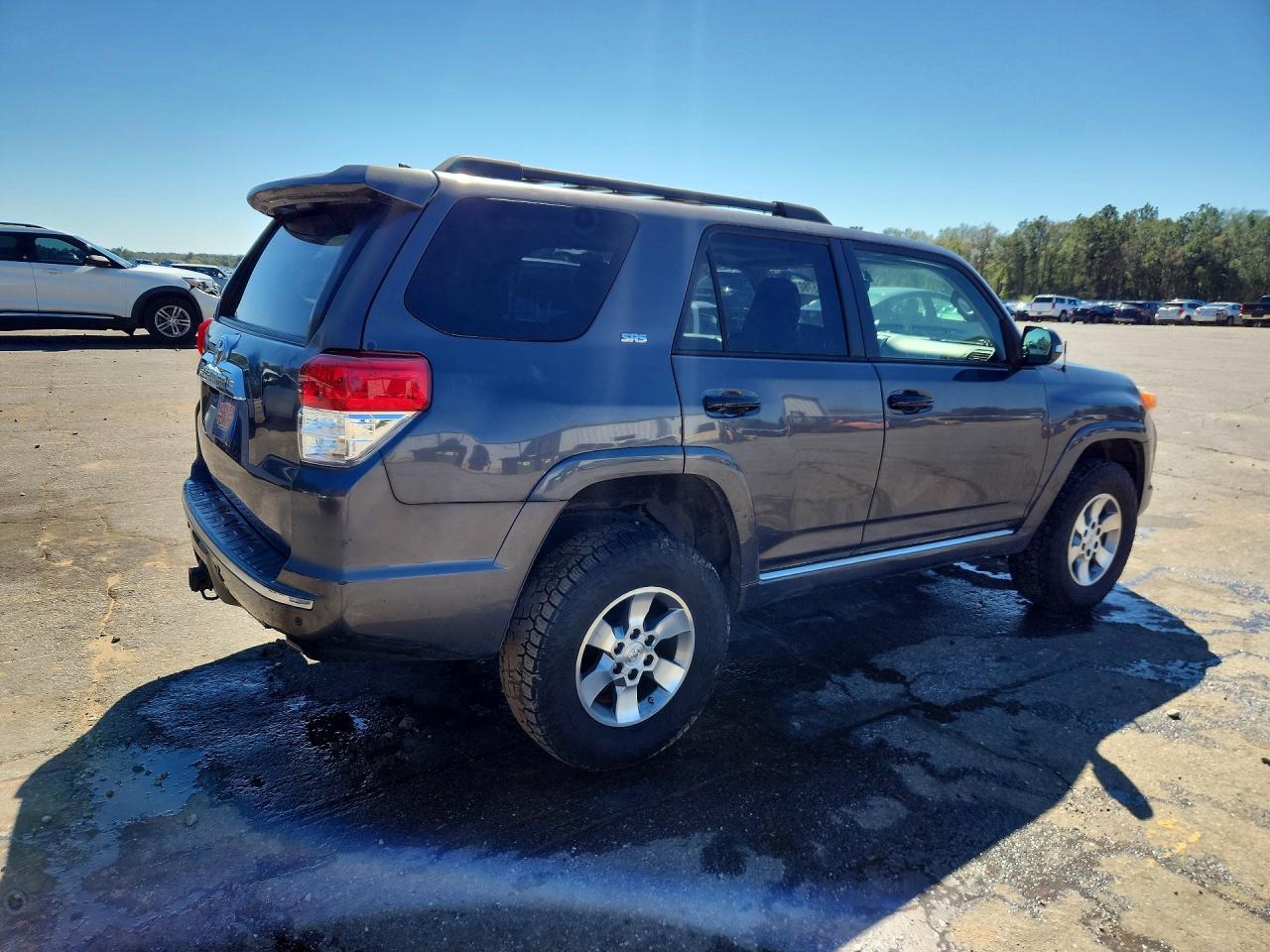 2013 Toyota 4Runner Sr5 - Image 3