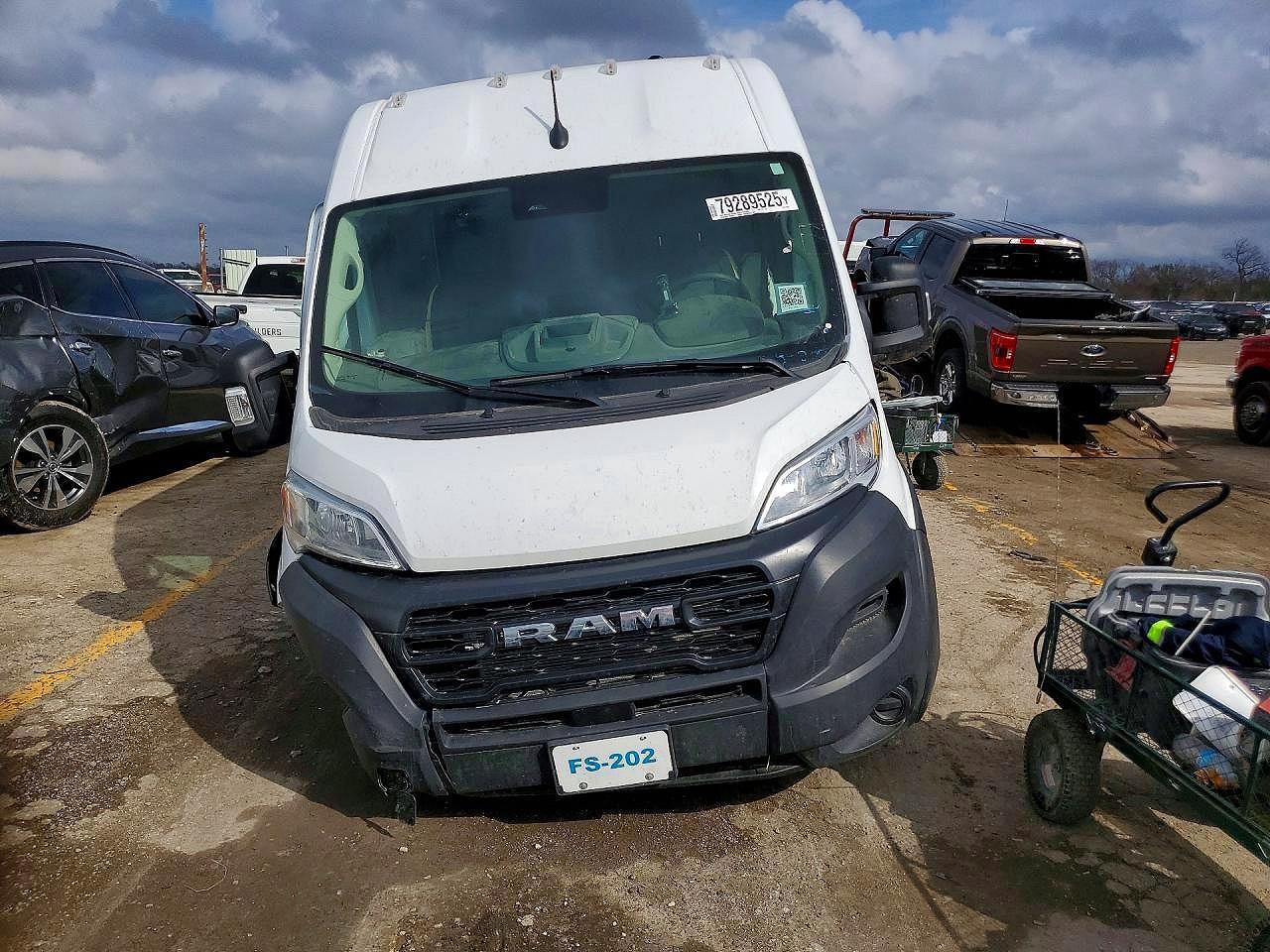 2026 Ram Promaster 2500 Delivery Van - Фото 5