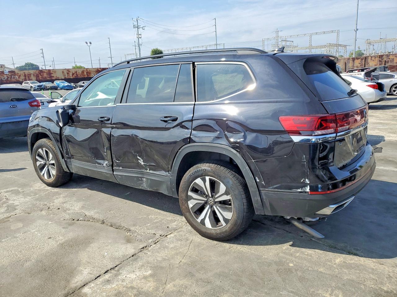 2026 Volkswagen Atlas Se - Image 2