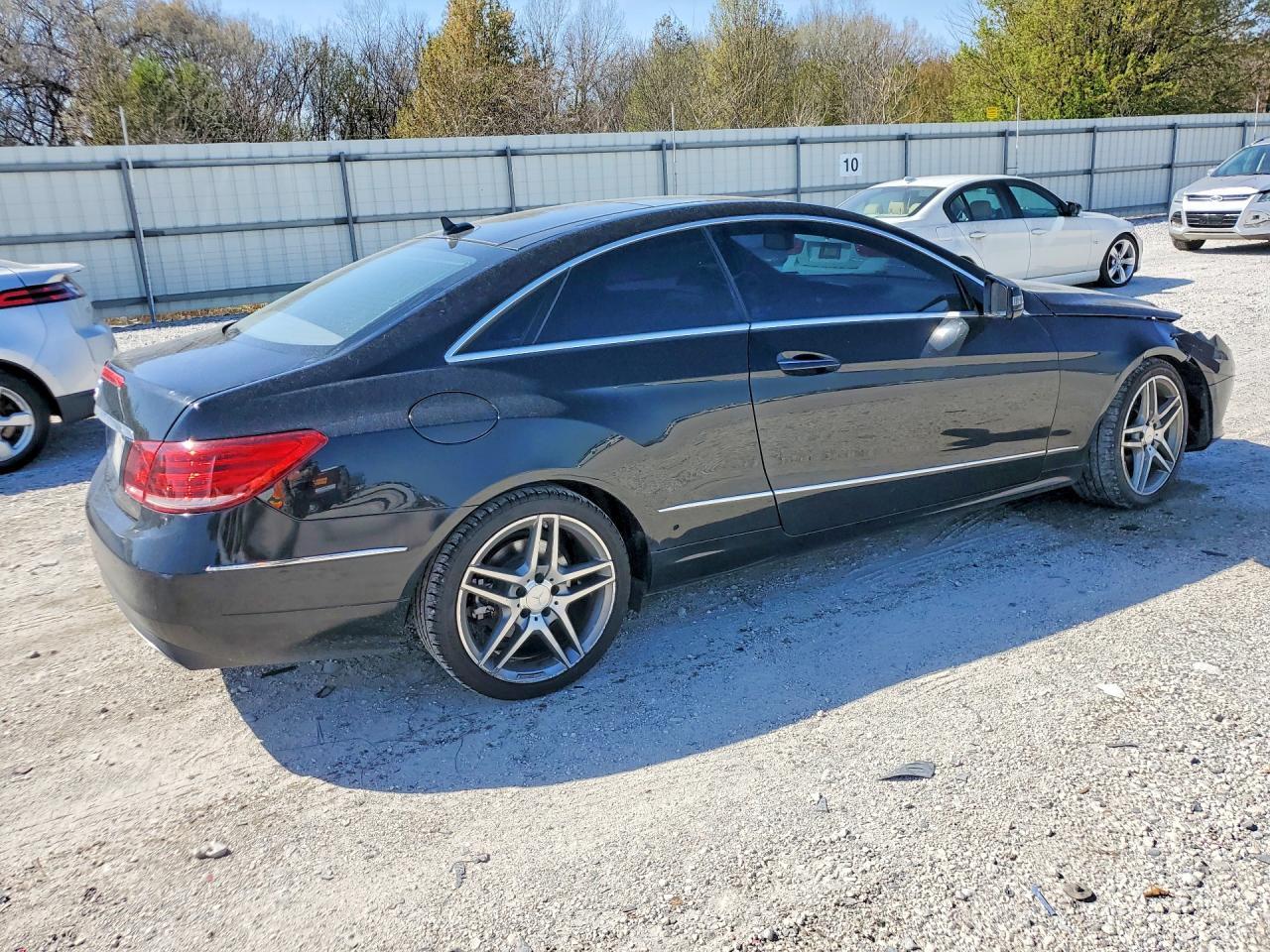 2014 Mercedes-Benz E 350 - Image 3