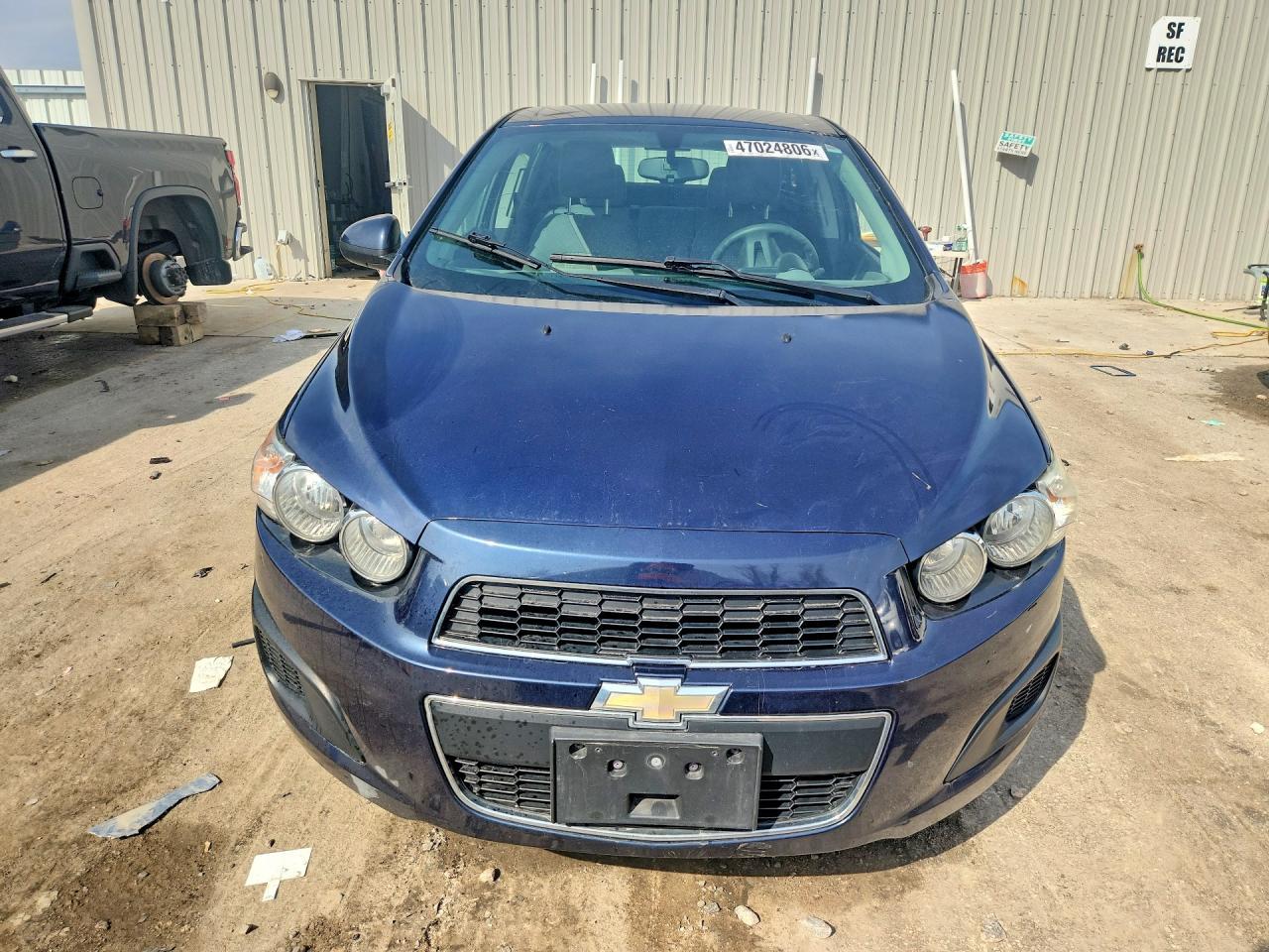 2015 Chevrolet Sonic Ls - Image 5