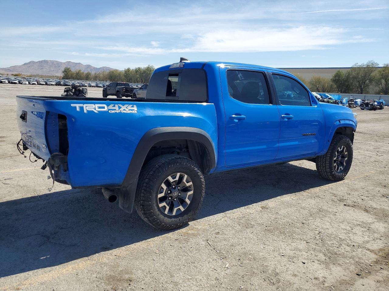 2021 Toyota Tacoma Trd Off-Road - Image 3