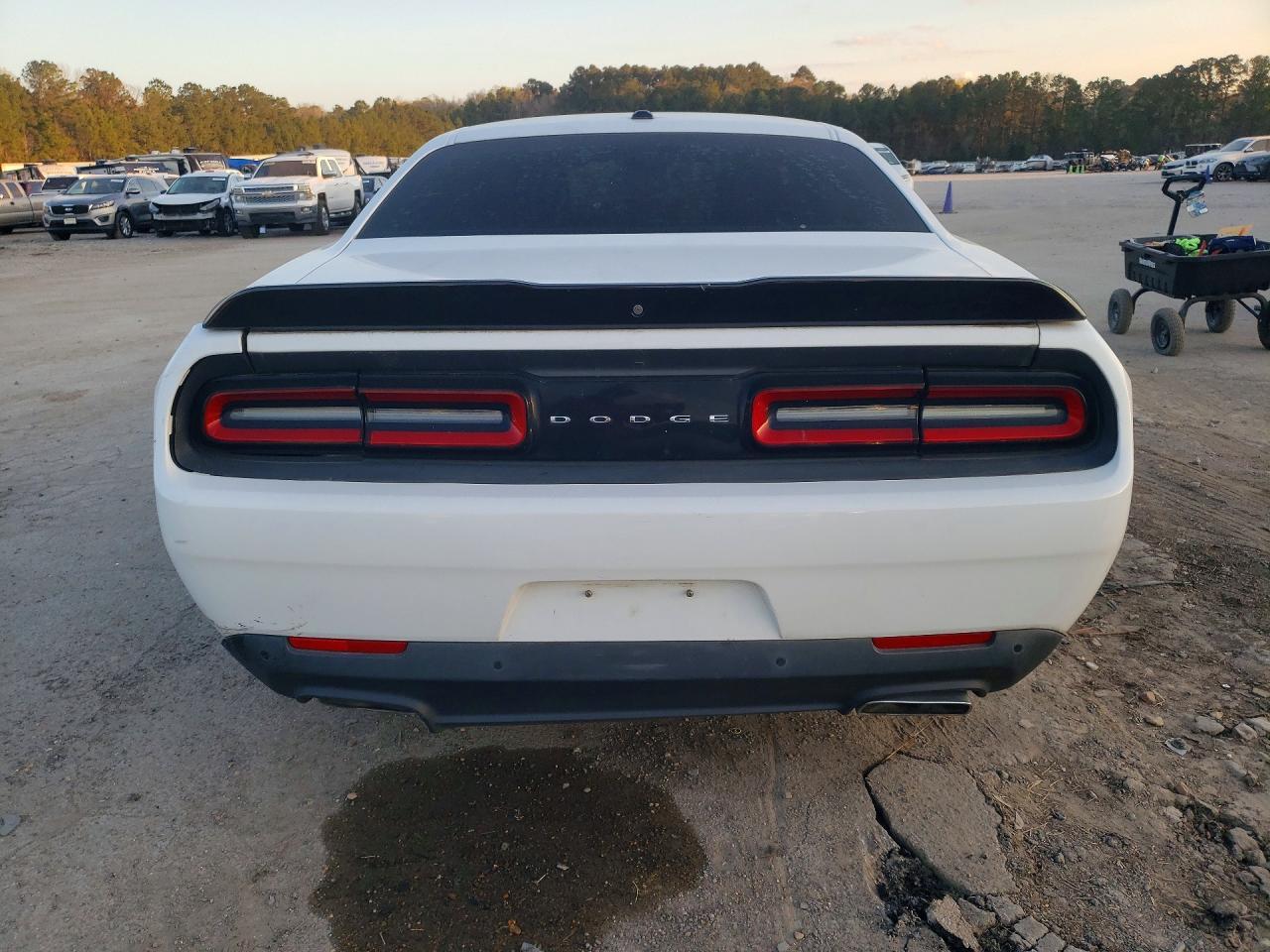 2018 Dodge Challenger Sxt - Image 6