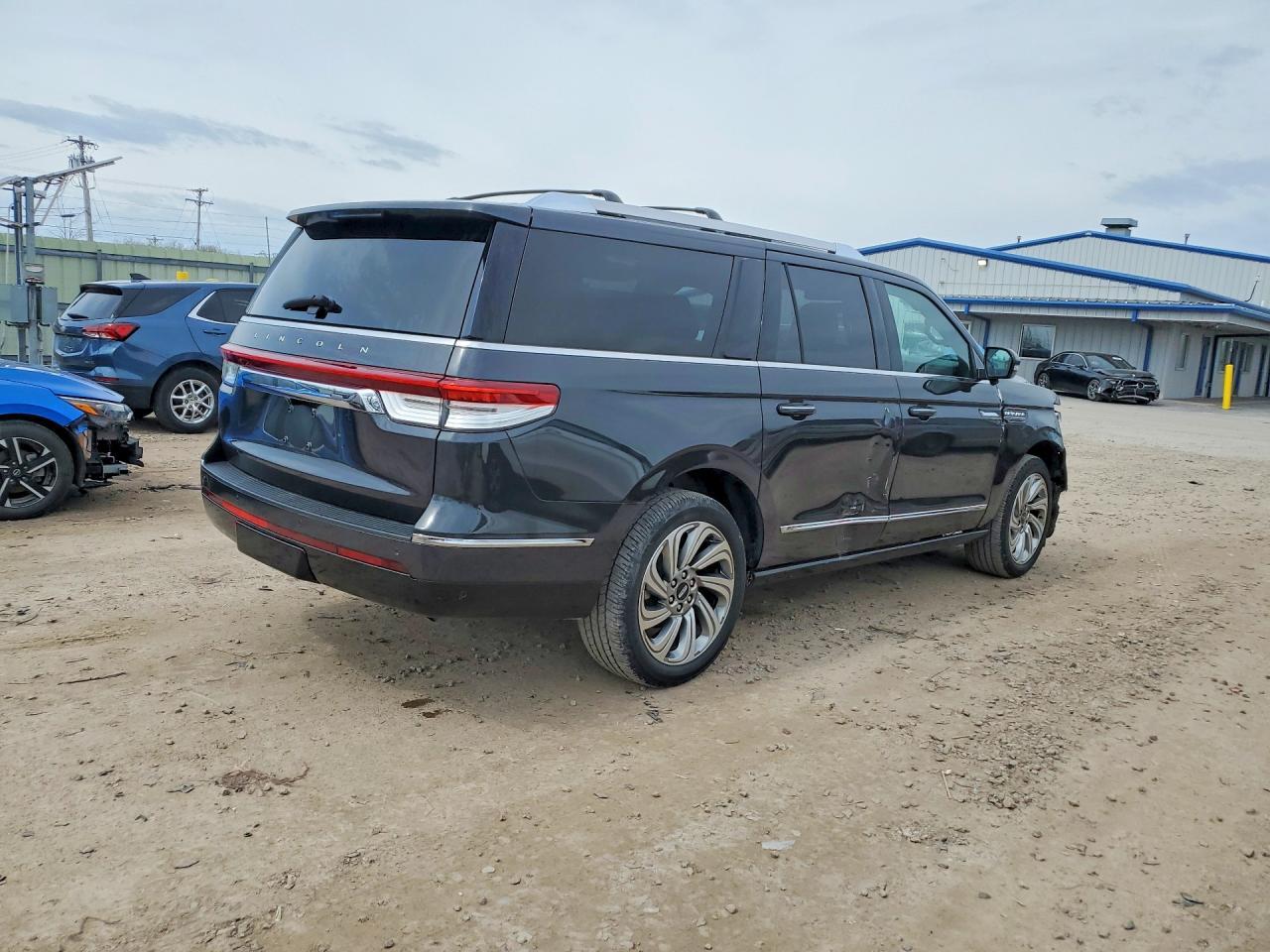 2023 Lincoln Navigator L Reserve - Фото 3