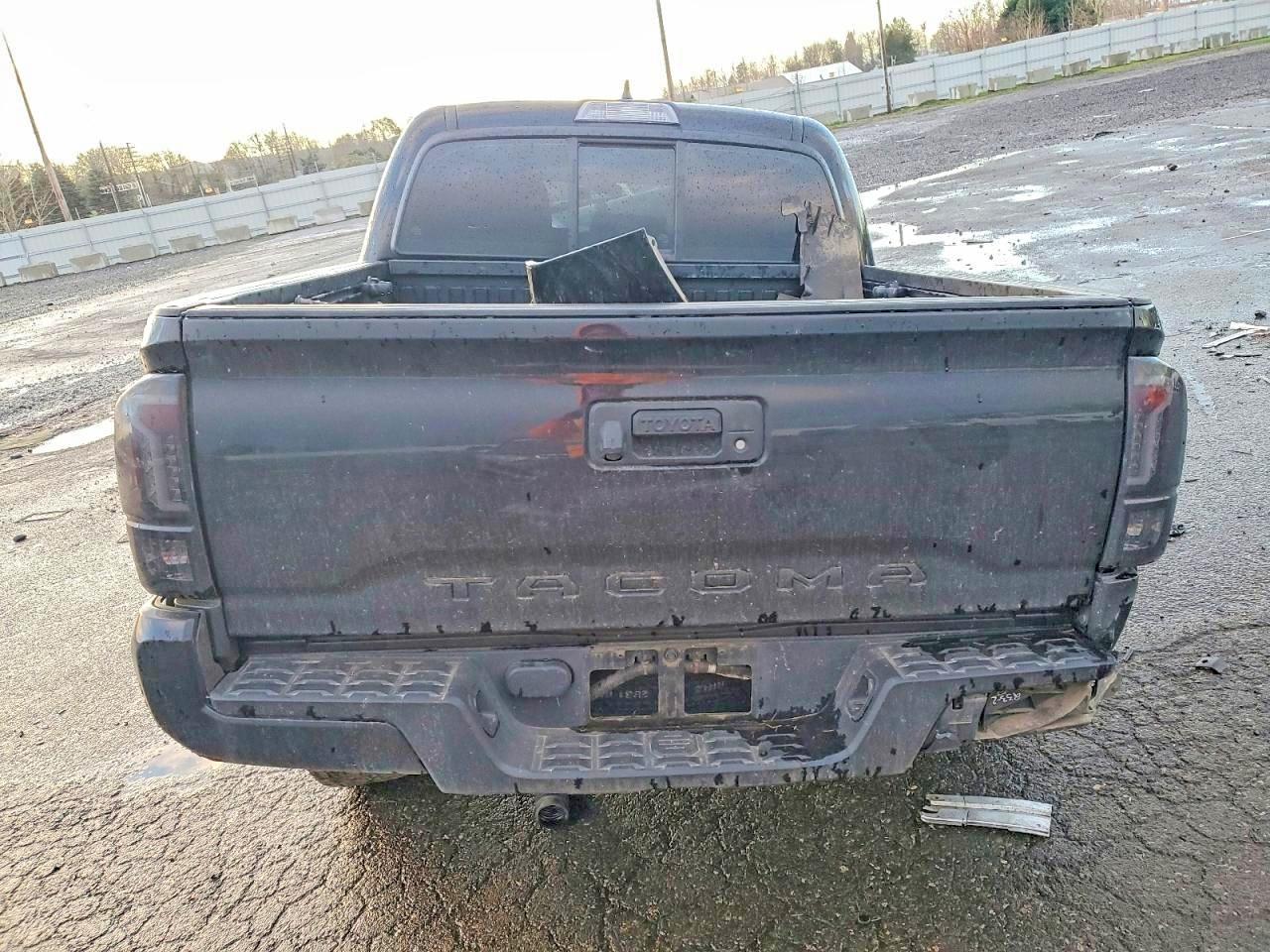 2017 Toyota Tacoma Sr - Фото 6