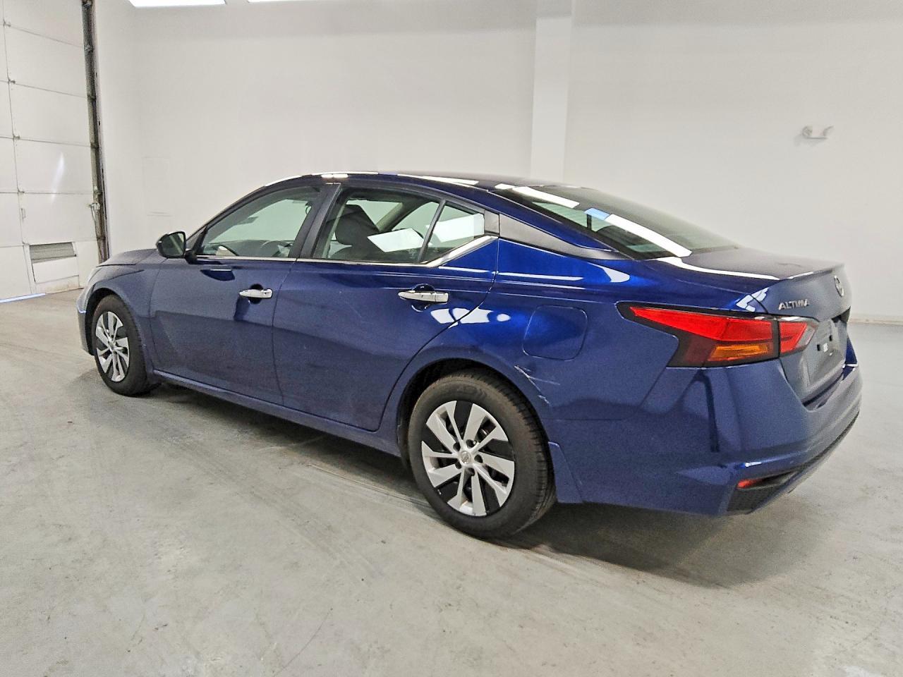 2023 Nissan Altima 2.5 S - Фото 2