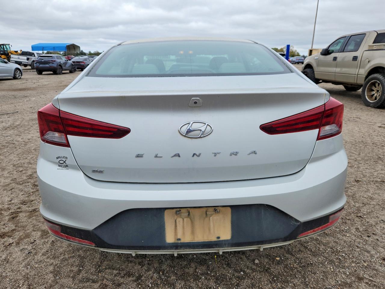 2019 Hyundai Elantra Se - Фото 6
