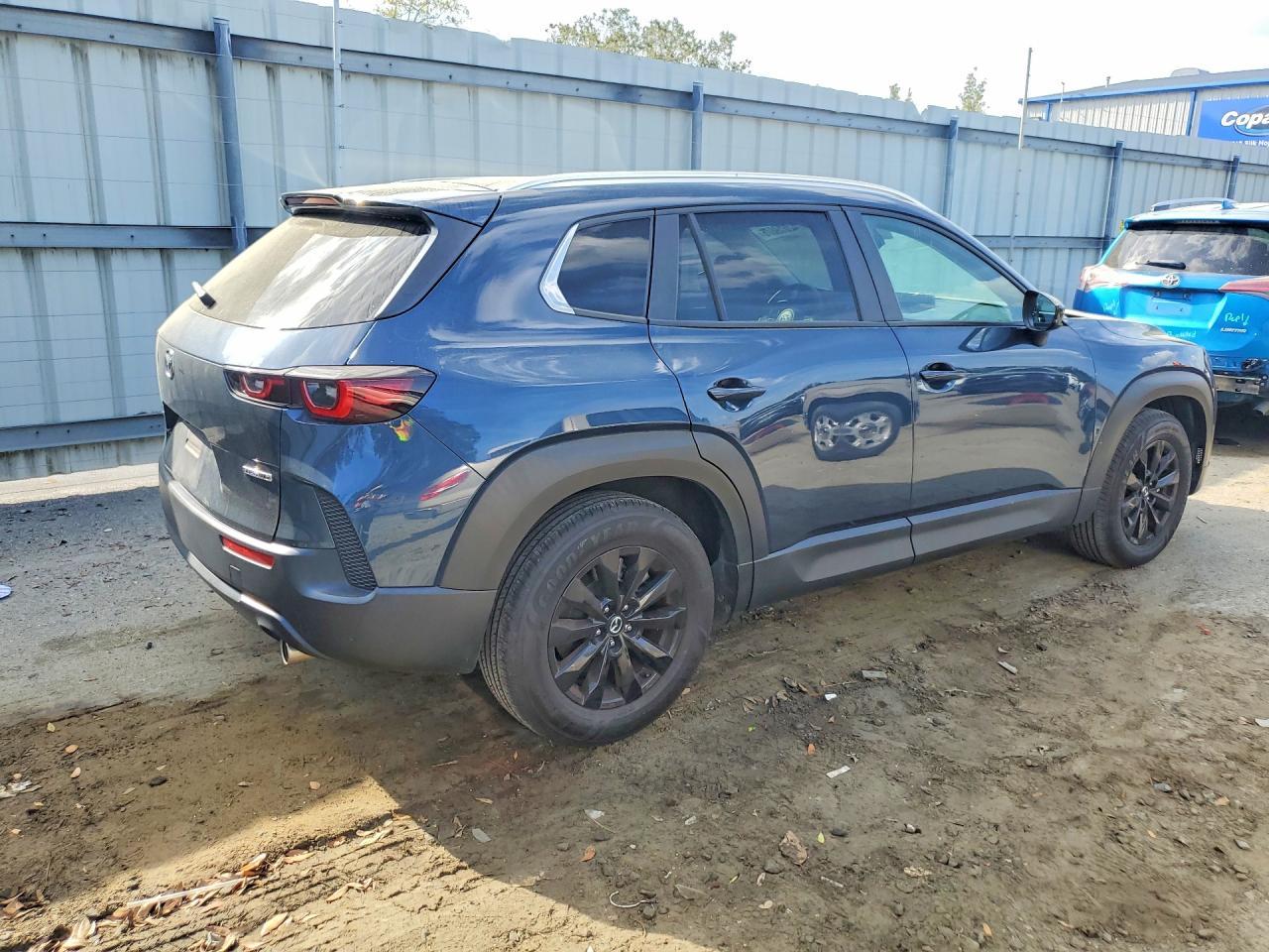 2024 Mazda Cx-50 Select - Image 3