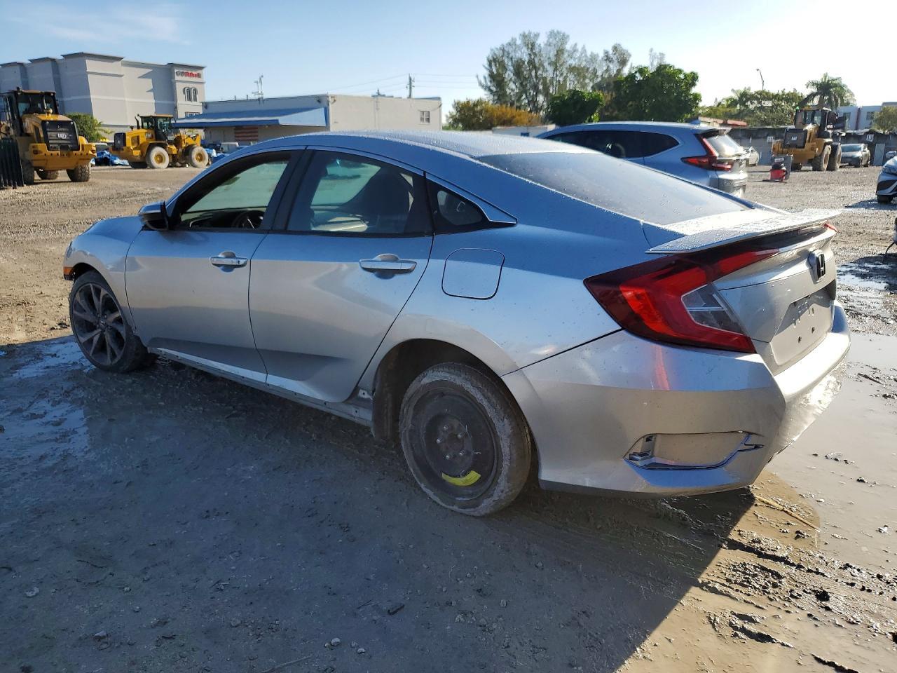 2020 Honda Civic Sport - Фото 2