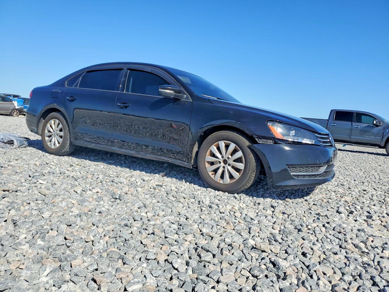 2014 Volkswagen Passat S - Фото 4